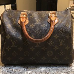 Authentic Louis Vuitton 25 Speedy